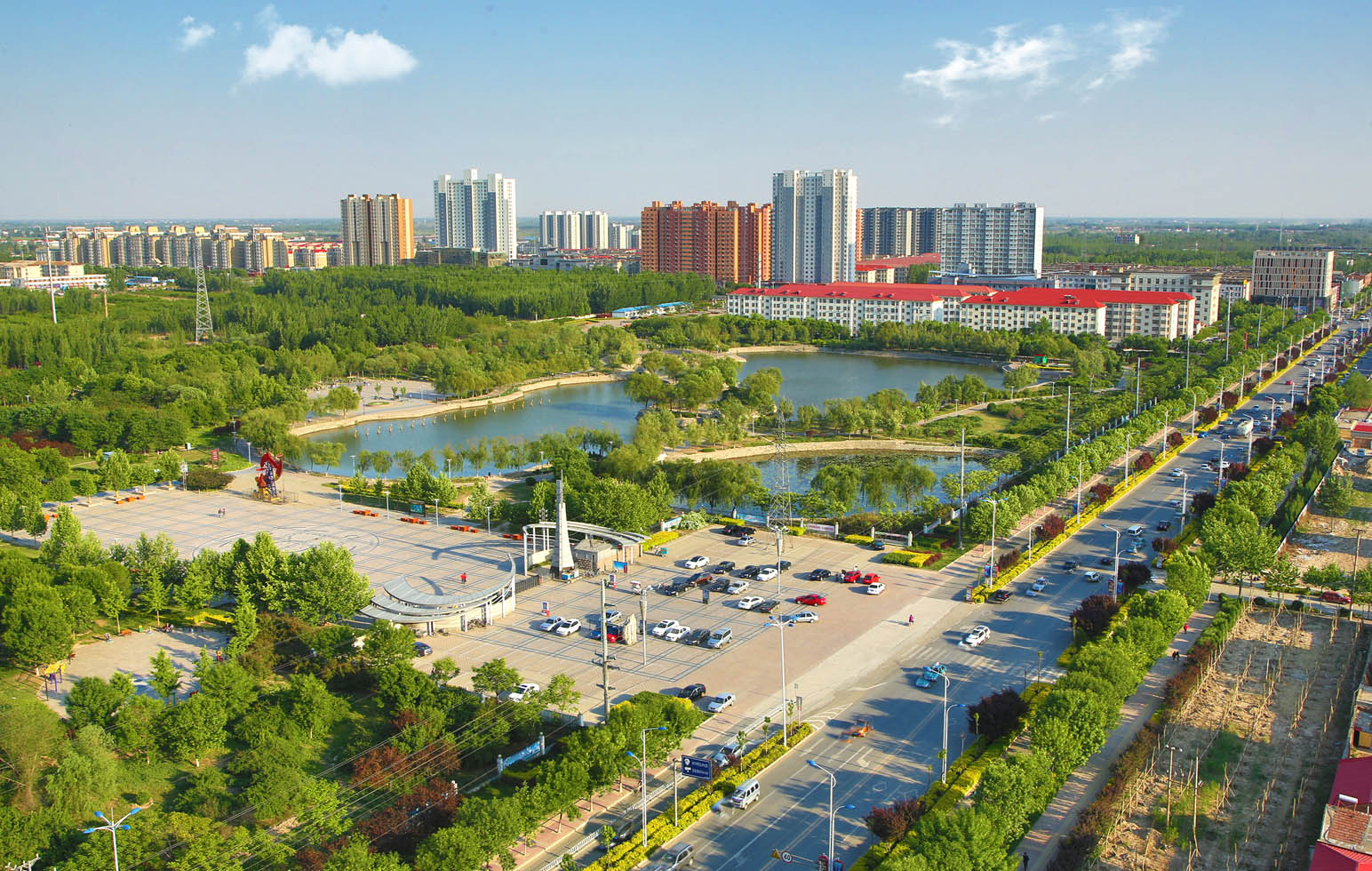河北任丘市（石油、天然氣）