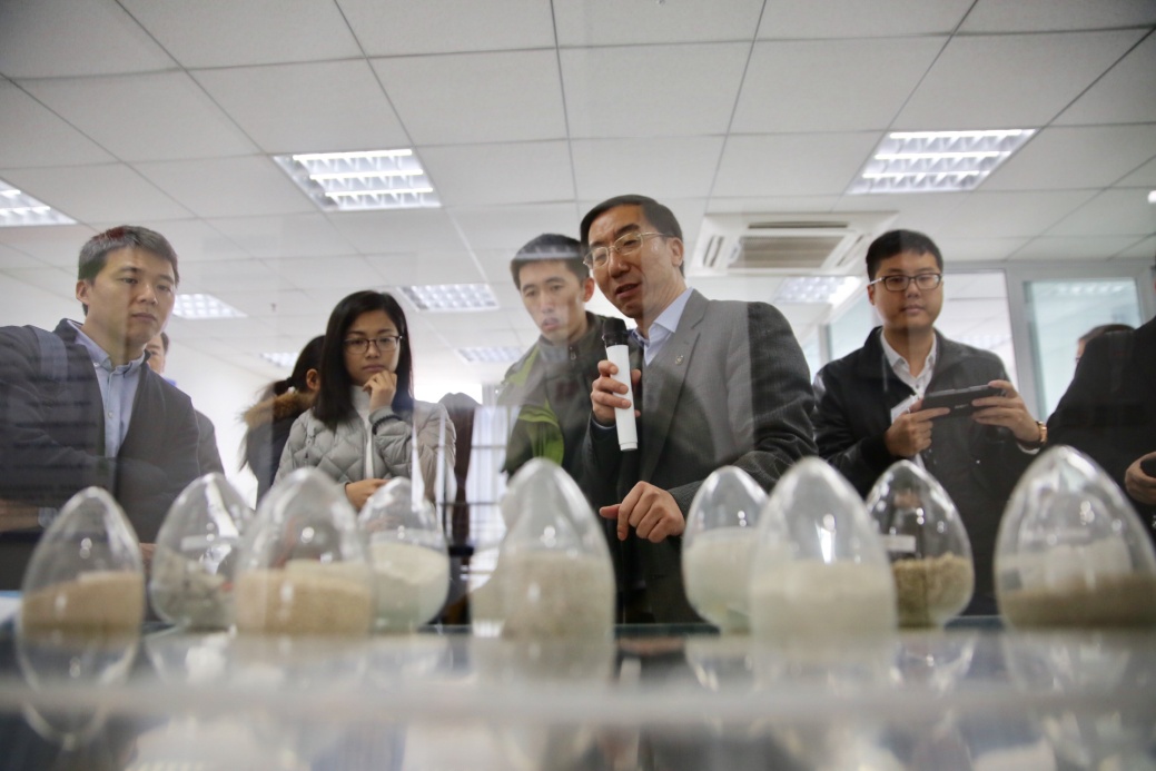 從礦物材料到納米材料，中科院助力盱眙高價(jià)值利用凹凸棒石