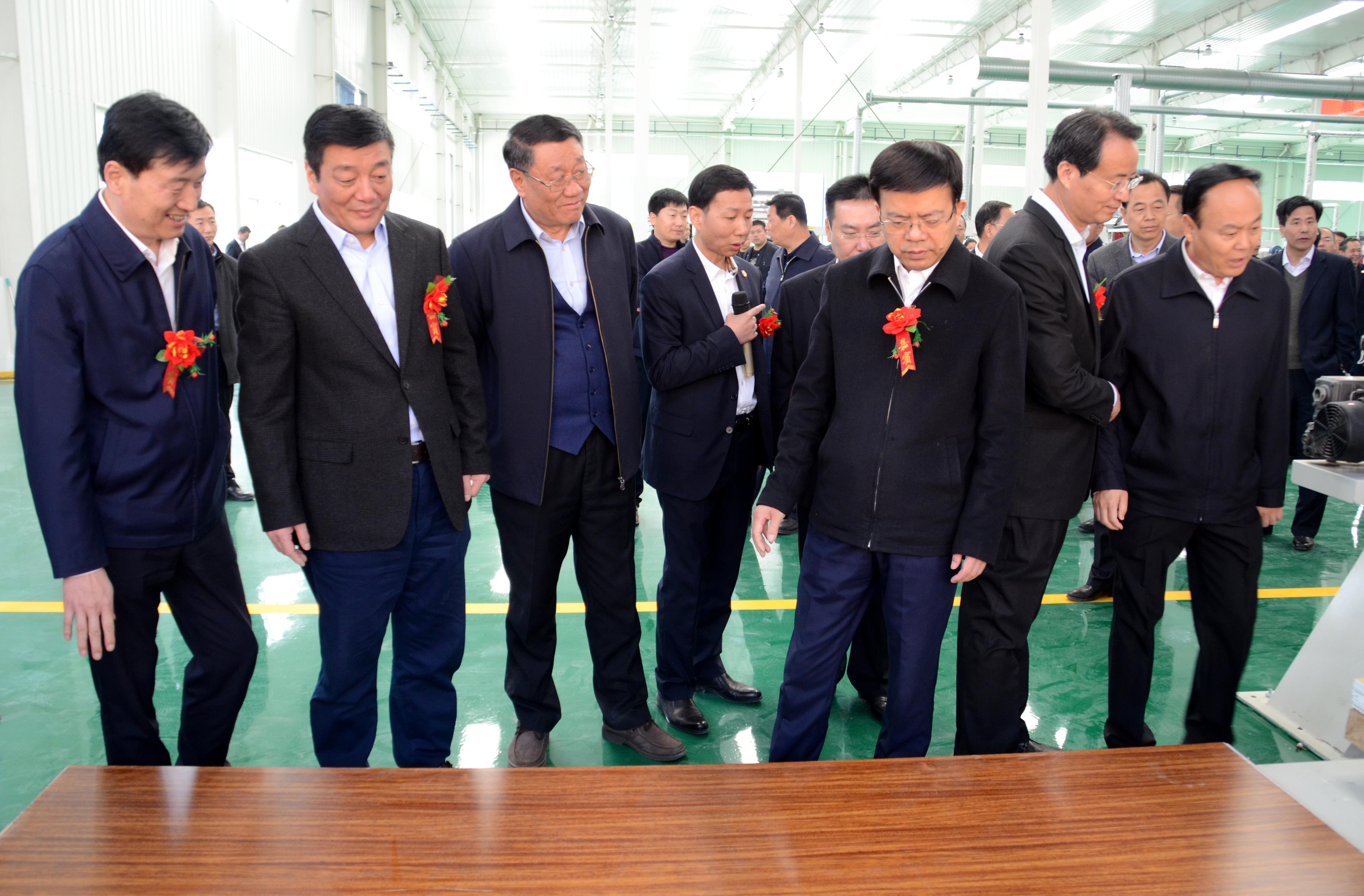 西北規模最大的硅酸鈣板基地—陜建新型材料工業園項目投產!