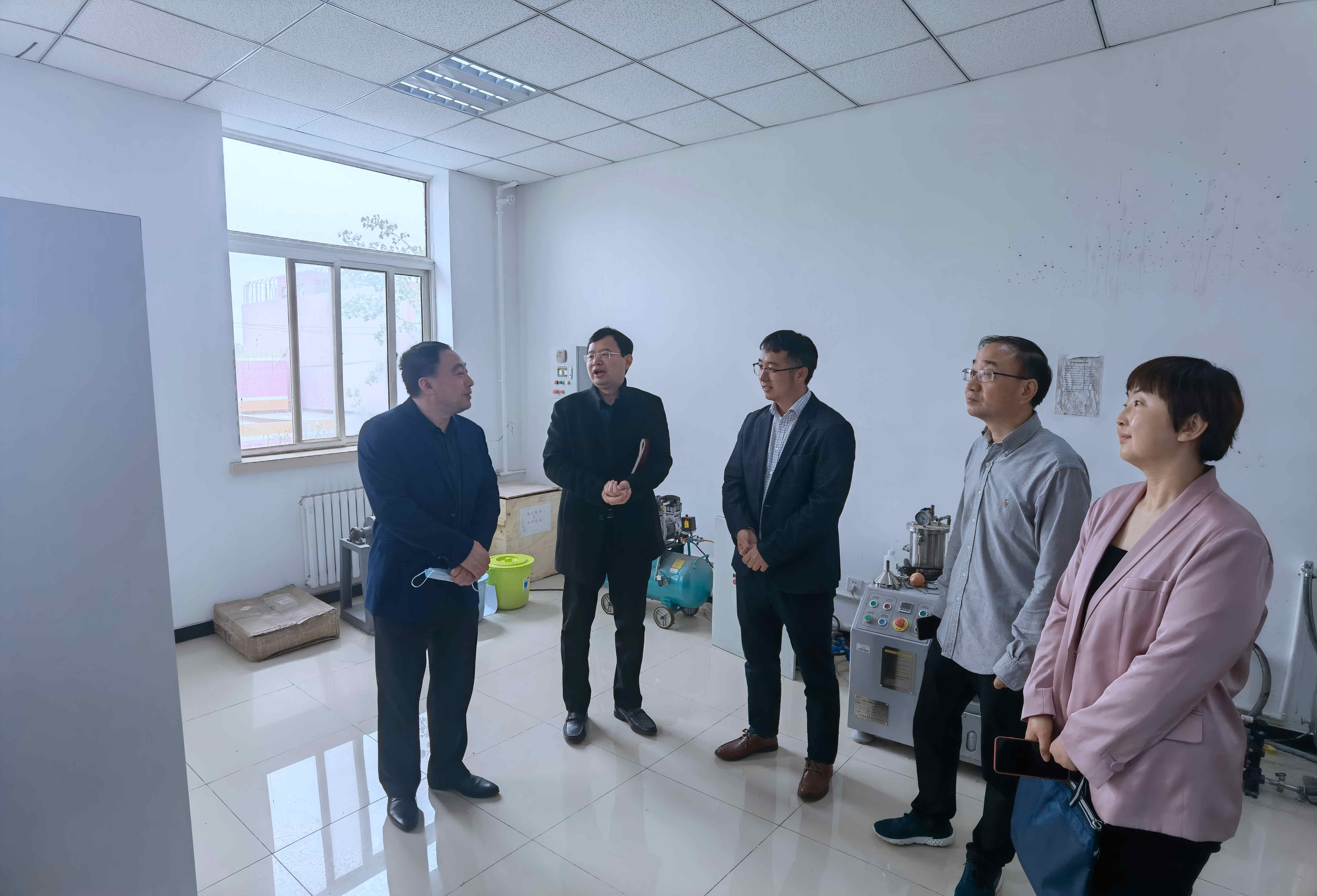 中國地質大學（北京）一行與北京工業職業技術學院洽談合作 　　 　　　　